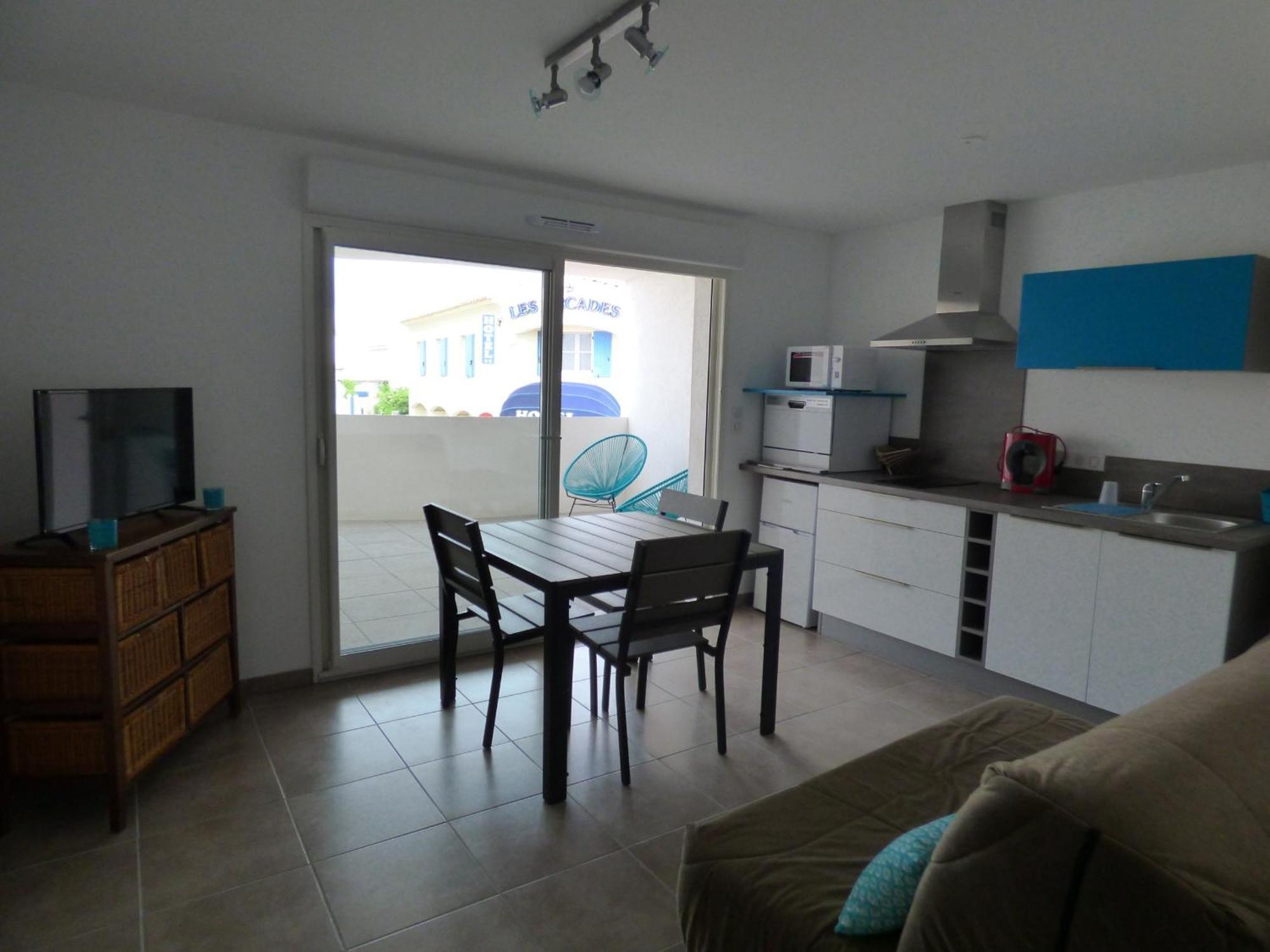 Climatise Avec Parking, Proche Mer, Pour 4 Pers. - Fr-1-475-199 Apartament